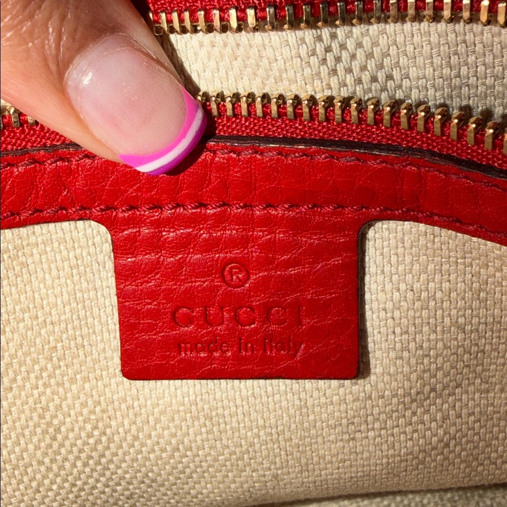 Gucci Scarlet Leather OTS Bag with Gold Chain - Picture 5 of 17